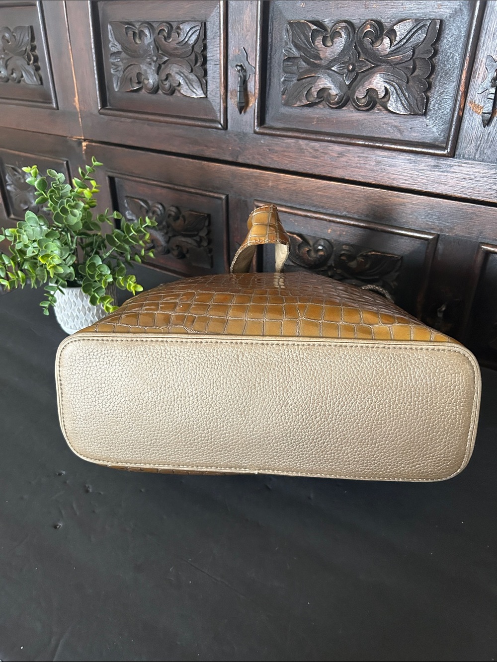 Vintage Brighton Croc-Embossed Leather Hobo Bag in Mustard Brown - Picture 7 of 14